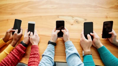 Number of eSIMs Supported (2)